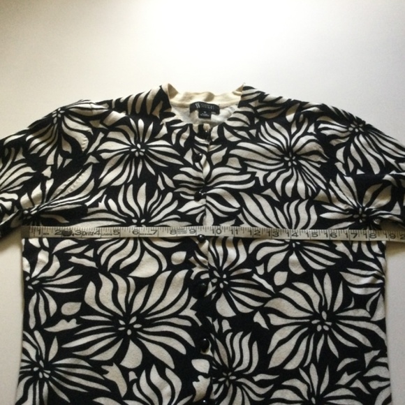Sisters Floral Cardigan Sweater 3/4 Sleeves Button Front Black Ivory SZ M - Picture 9 of 13